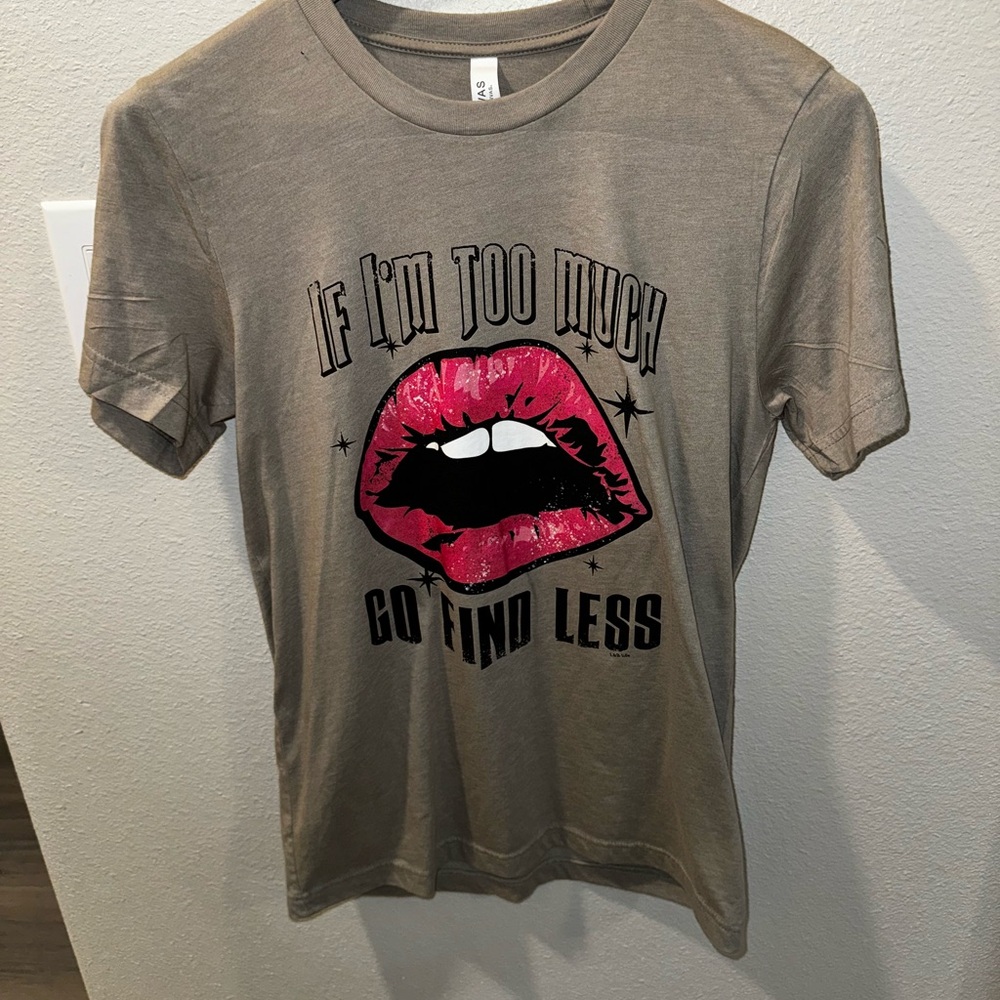 Women’s Graphic Tee